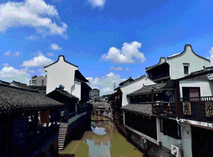 名创优品创始人叶国富获选中国经济新闻人物(2023-2024),宁高宁、张维迎为其颁奖