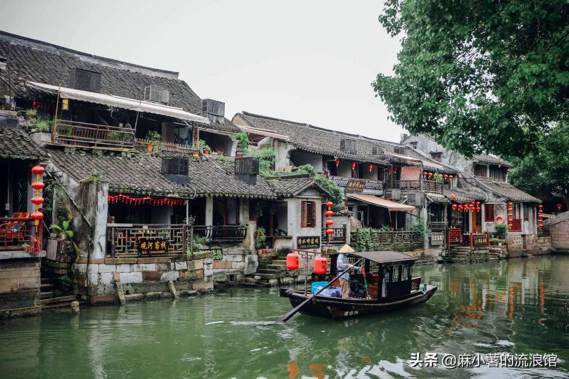 东北女子去江西出差,在宴会上吃饭,菜上桌顿时心凉:这怎么吃?